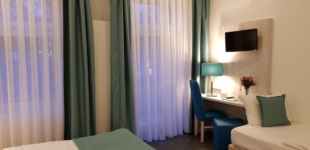 Hotel Budapester Hof 함브루크 외부 사진