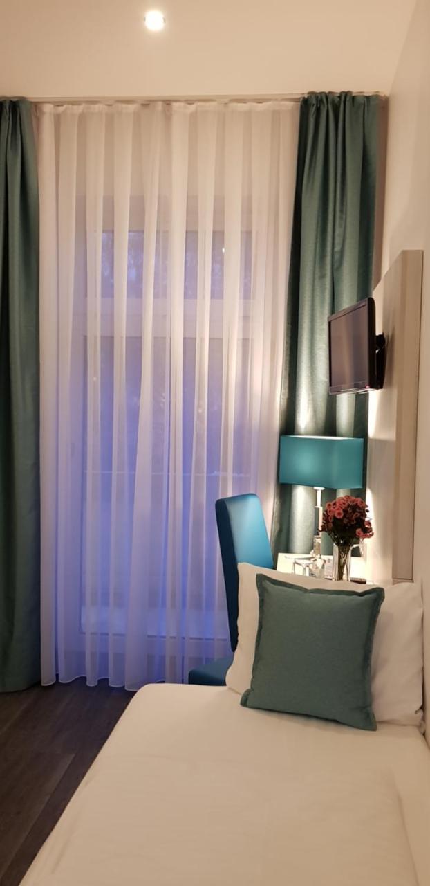 Hotel Budapester Hof 함브루크 외부 사진