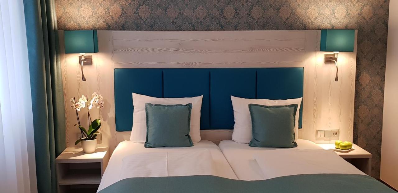 Hotel Budapester Hof 함브루크 외부 사진