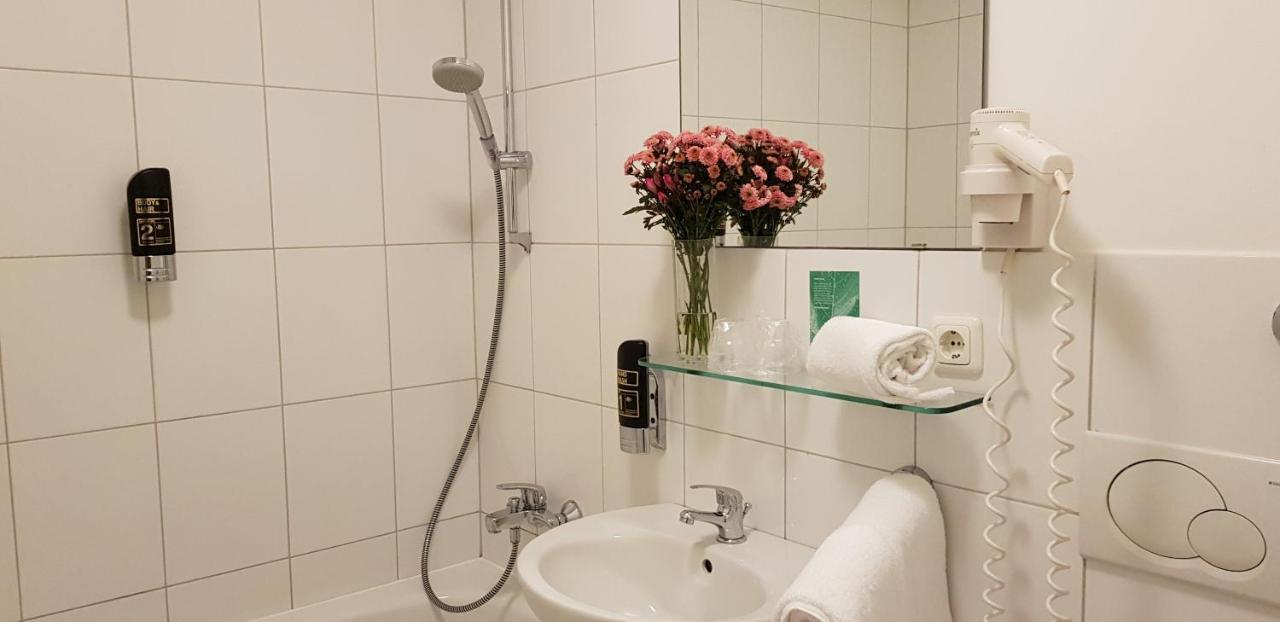 Hotel Budapester Hof 함브루크 외부 사진